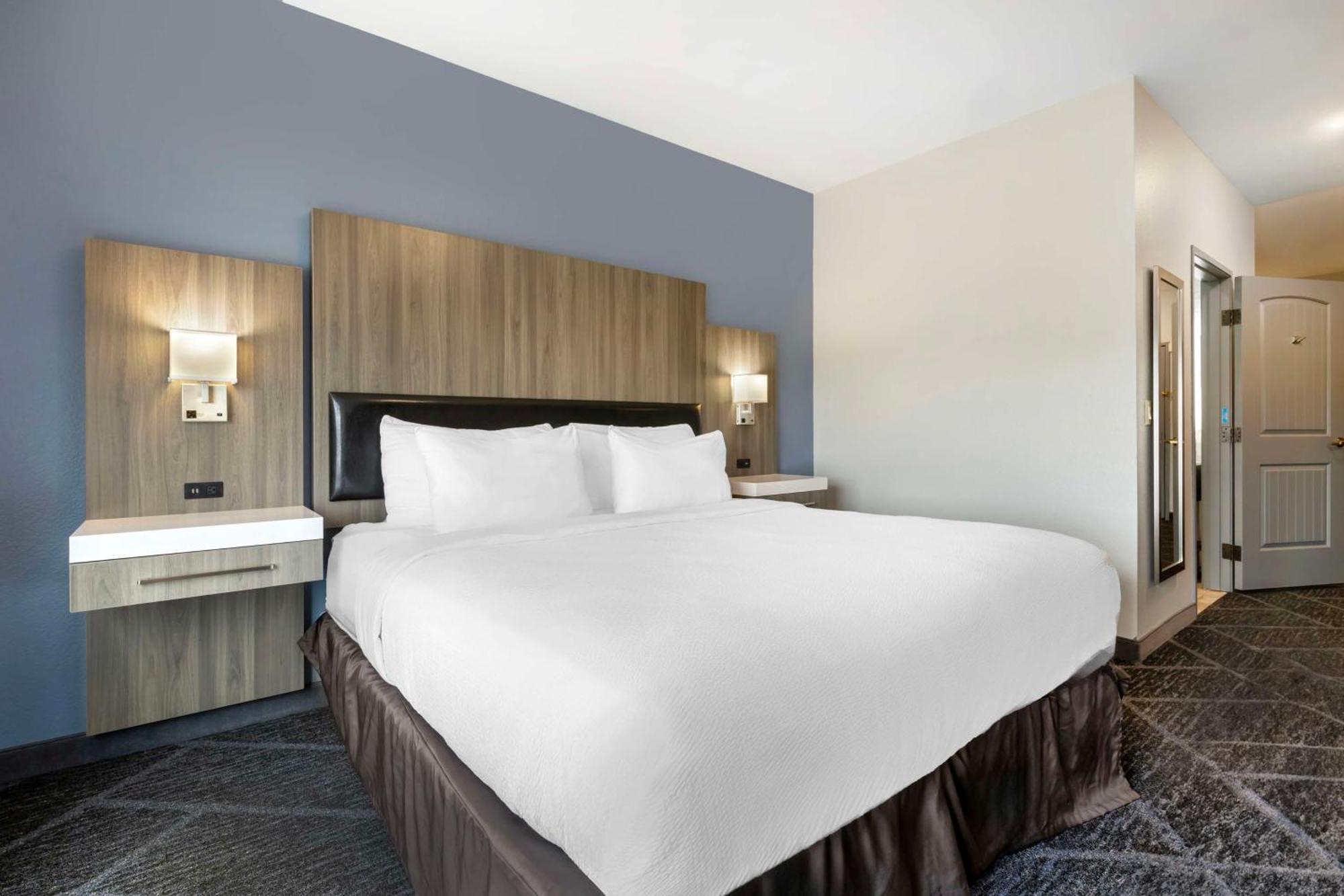 Best Western Plus Appleton Airport Mall Hotel Zewnętrze zdjęcie